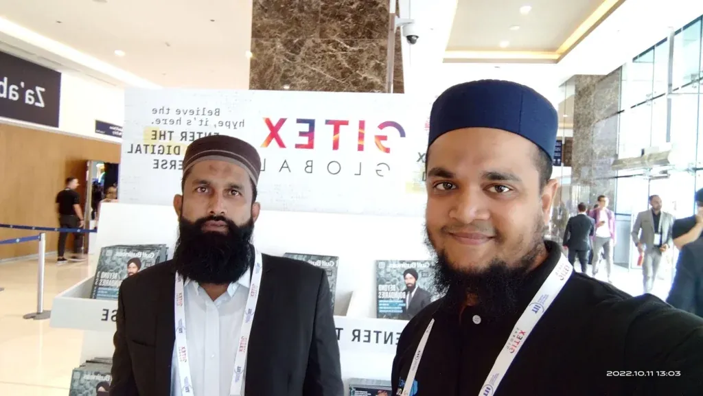 Selfie of two Sherdil team members at GITEX Global, Dubai 2022